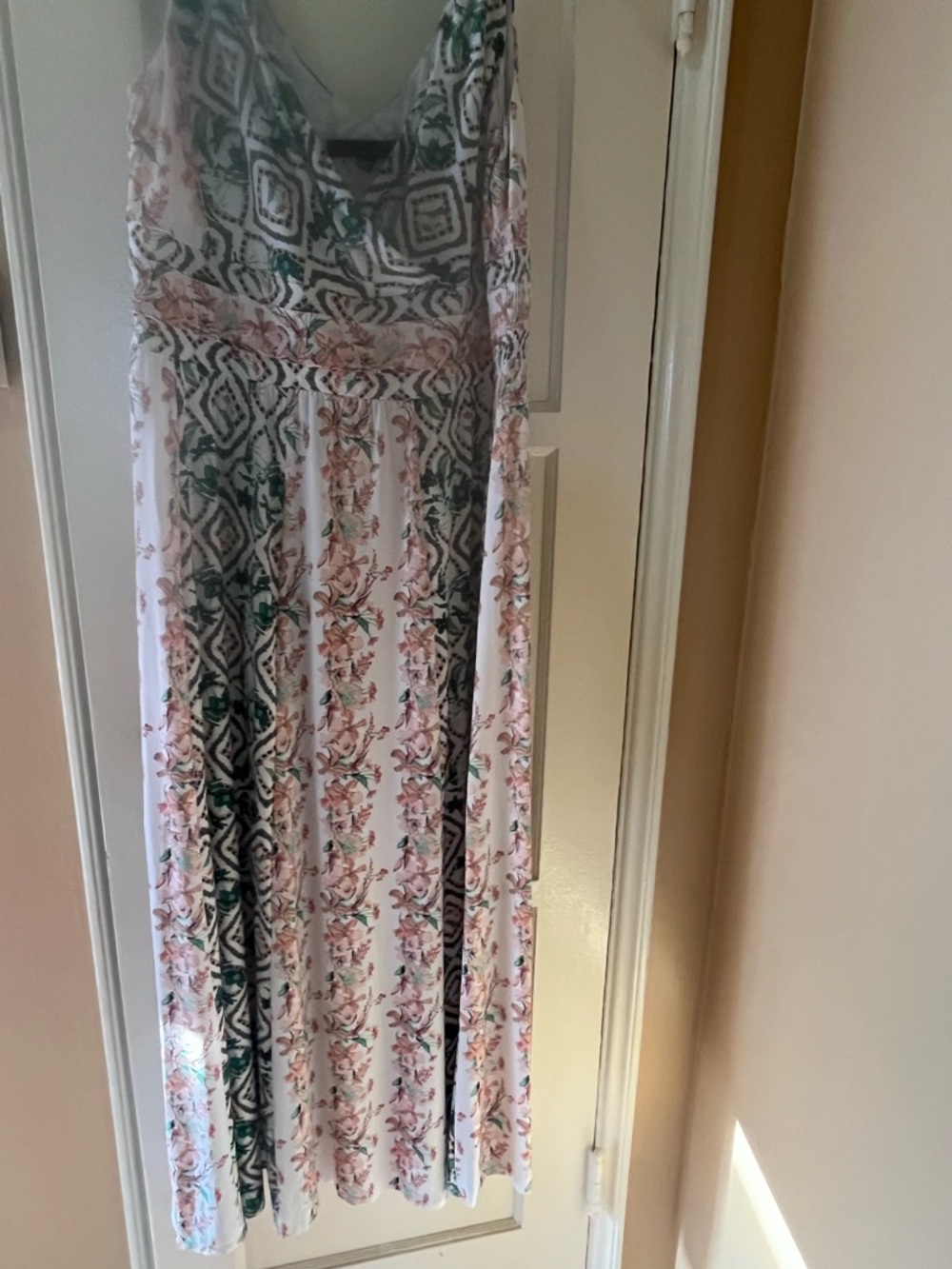 White House Black Market Peach & Green Floral Print Maxi Dress size XL - Picture 2 of 11